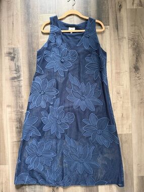 Tuckernuck Sleeveless Navy Floral Lace A-Line Dress